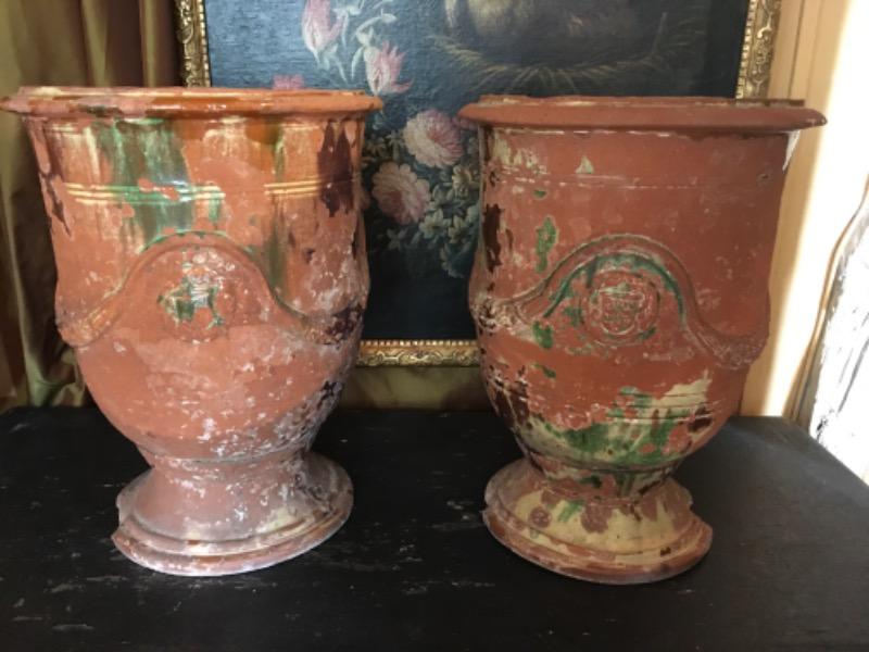 Deux paires de vases d’Anduze en l’état XIX ème (manques et accidents )