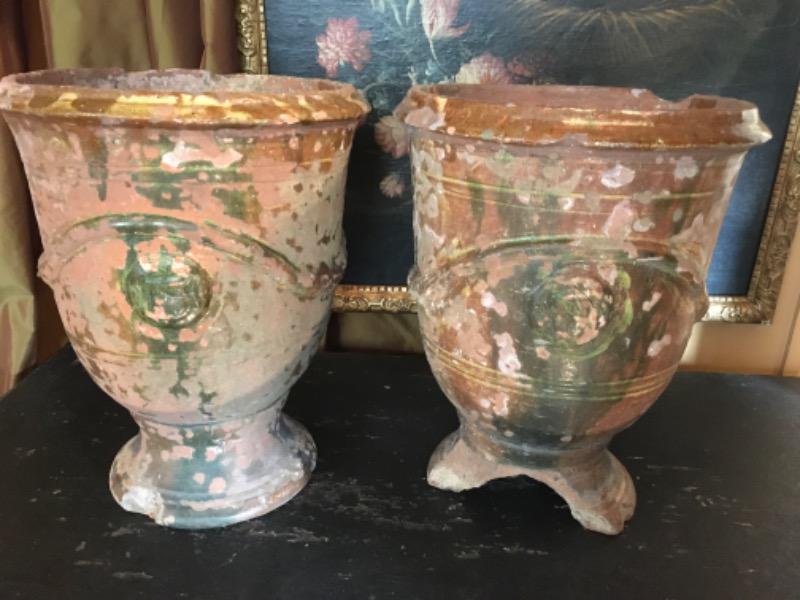 Deux paires de vases d’Anduze en l’état XIX ème (manques et accidents )