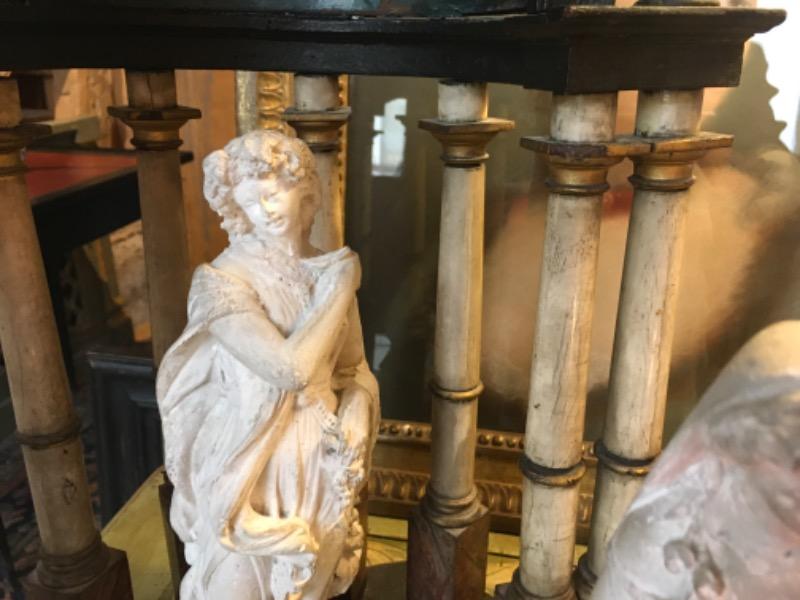 Suite de 4 statuettes d’atelier représentant les 4 saisons en plâtre d’époque XIX ème